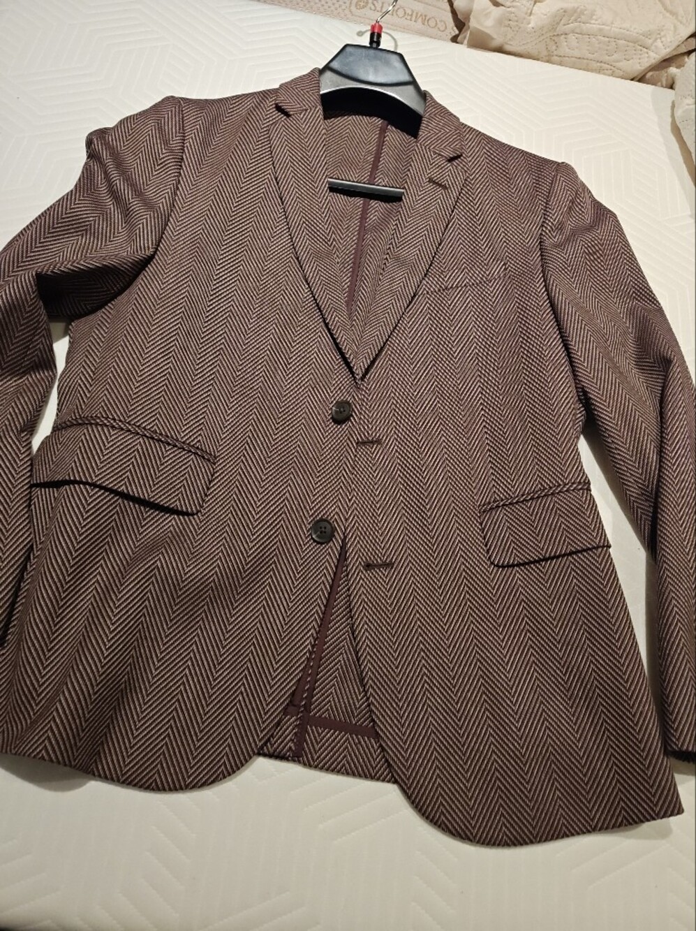 jf j.ferrar Men's Burgundy Herringbone Sport Coat 38 SLIM